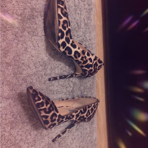 Leopard Print High Heel Pumps, Size 8.5M - Picture 3 of 6